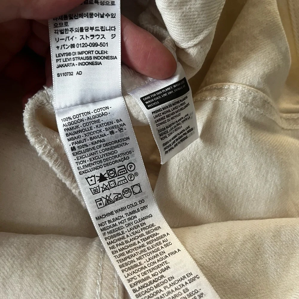 Levi's Men's‎ White Jean Jacket